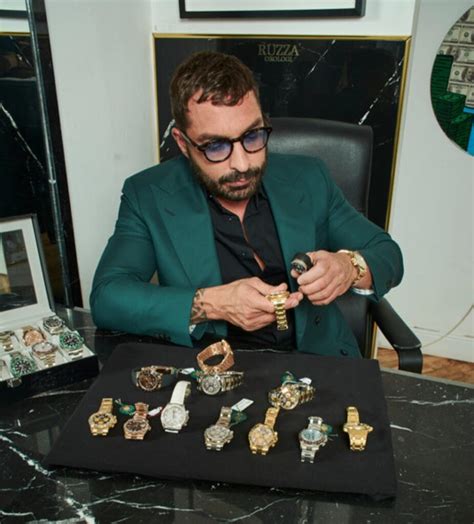 rolex rubati milano|Lorenzo Ruzza, l'orologiaio star dei social smaschera il ricettatore .